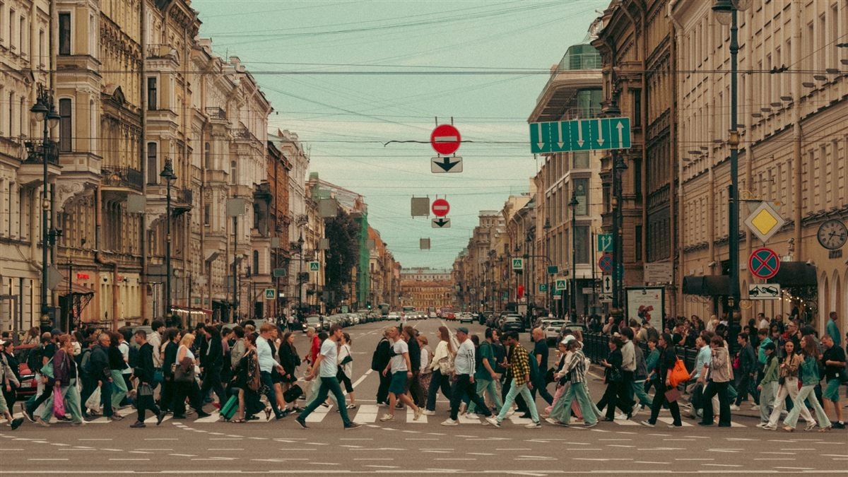 Crowd crossing a street in Saint Petersburg, retro film look